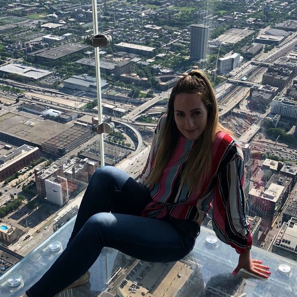 Meet your Posher, Danielle - Picture 1 of 1